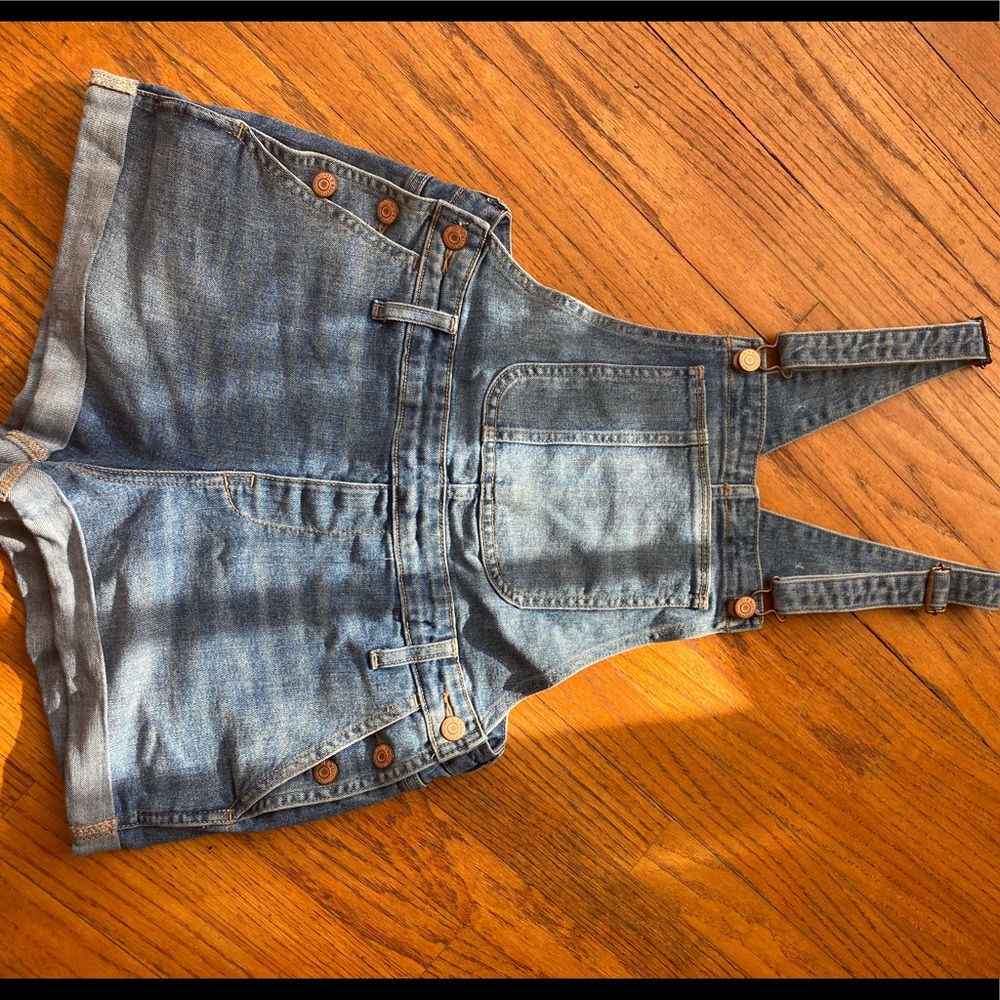 Super cute and trendy overalls